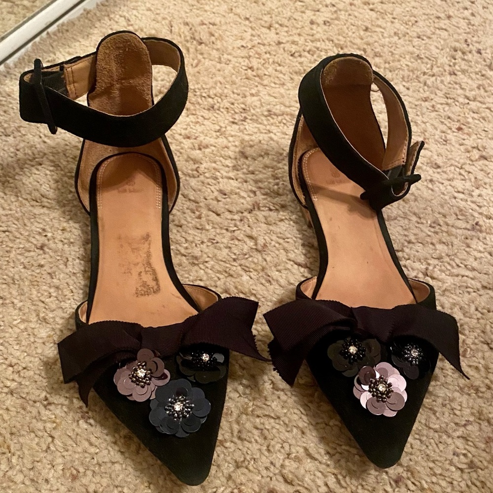 Bill Blass flats